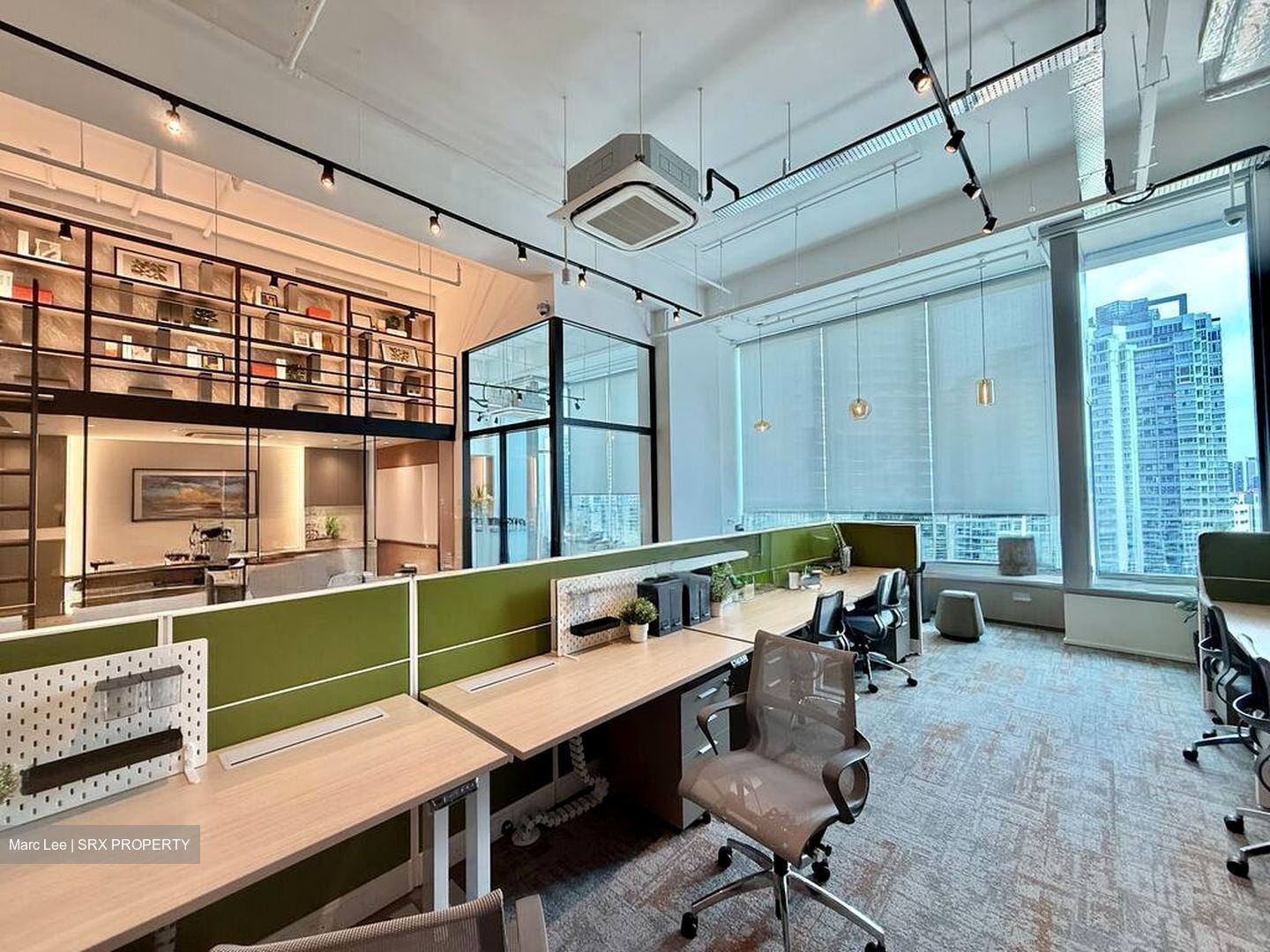 Arc 380 (D8), Office #497343161